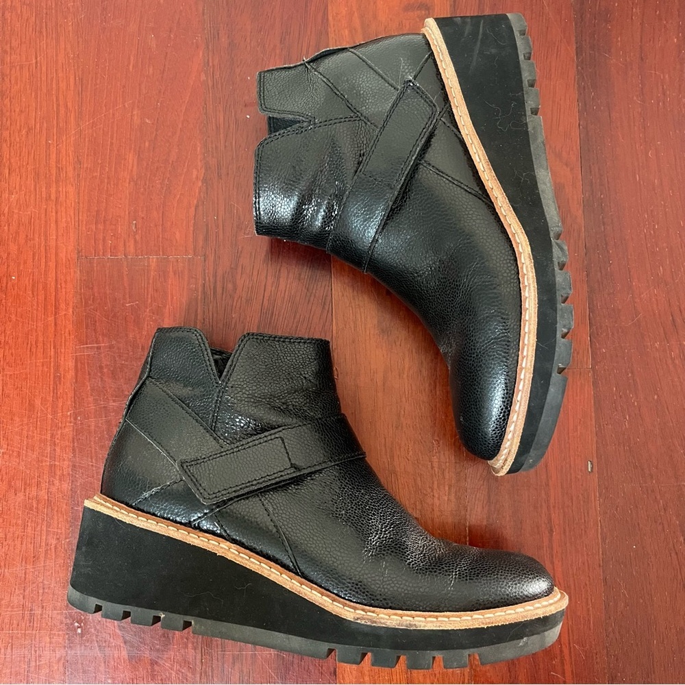 Eileen Fisher Cargo Ankle Bootie 6.5 Leather Lug Sole Minimalist Edgy Chunky - Picture 3 of 14